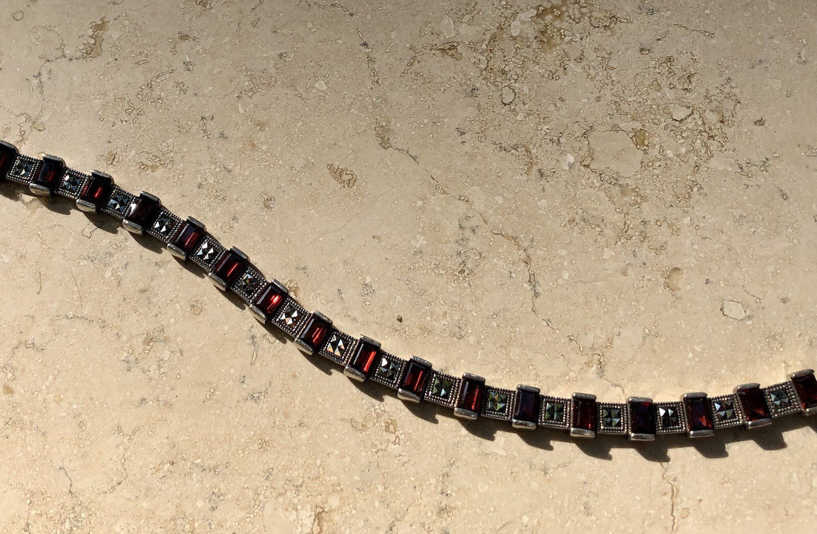 ❤️✨VINTAGE Sterling Silver EMERALD CUT GARNET & MARCASITE ESTATE Tennis Bracelet