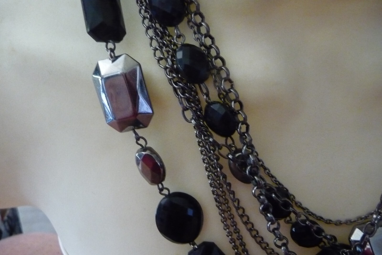 MULTI SILVER TONE CHAINS w Lrg BLACK & GUNMETAL GRAY STONES NECKLACE #811A