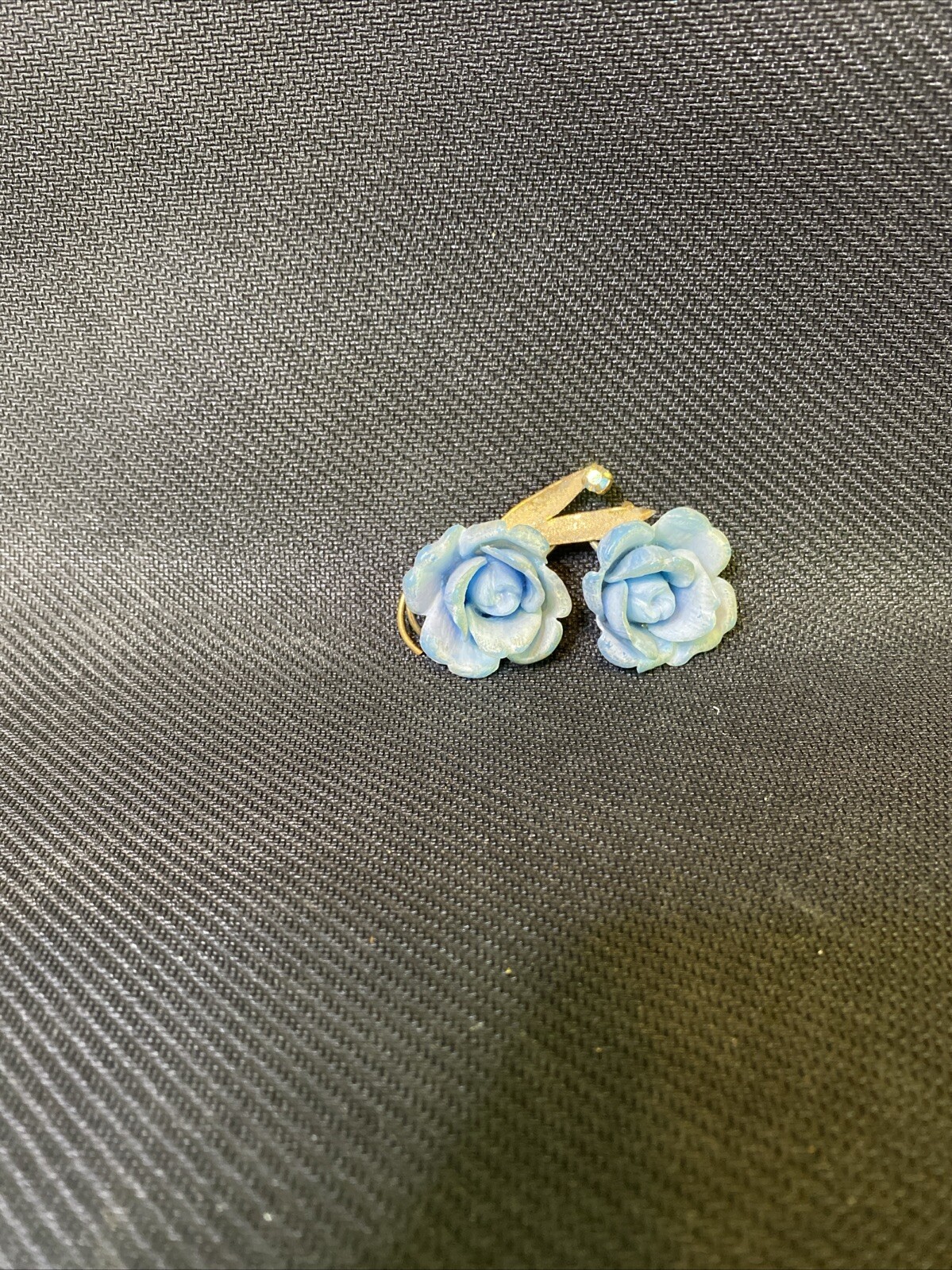 Made In W. Germany Vintage Ges.GESCH Gold Tone Celluloid Blue Rose Brooch C12
