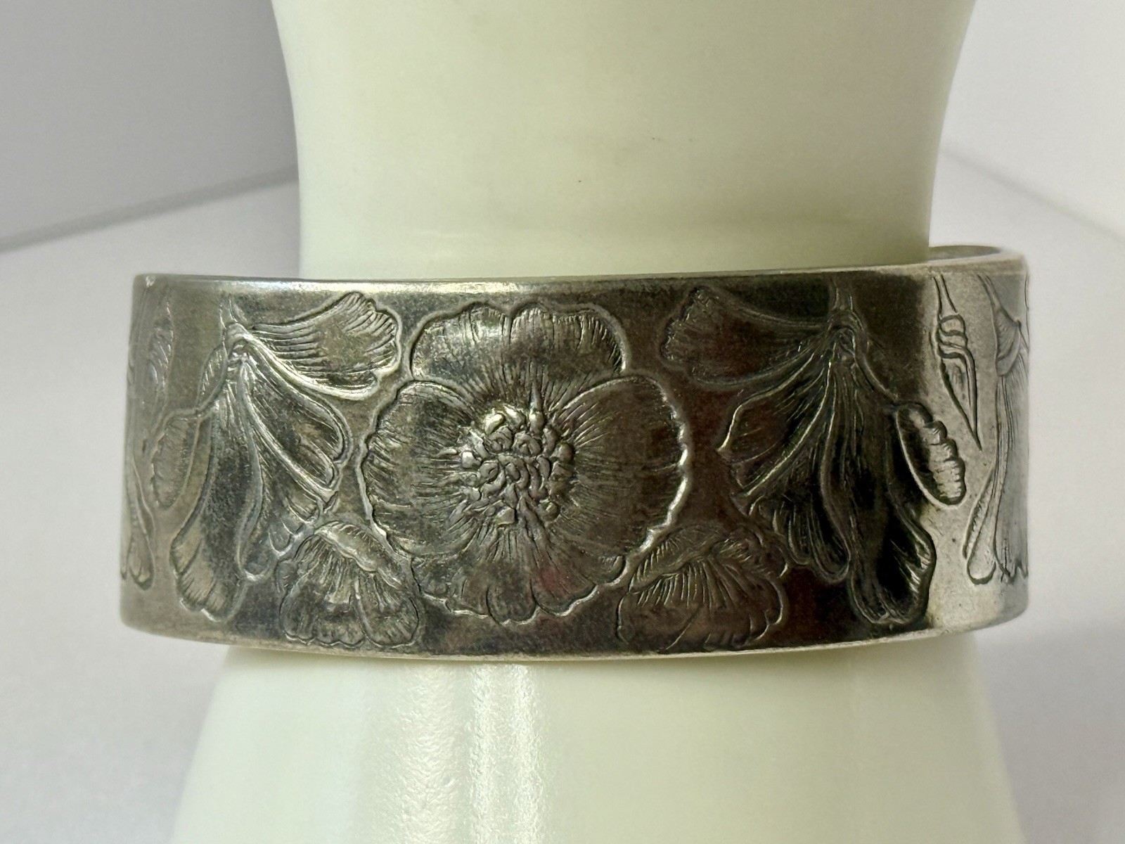 Salisbury Pewter August Poppy Flower Of The Month Wide Cuff Bracelet