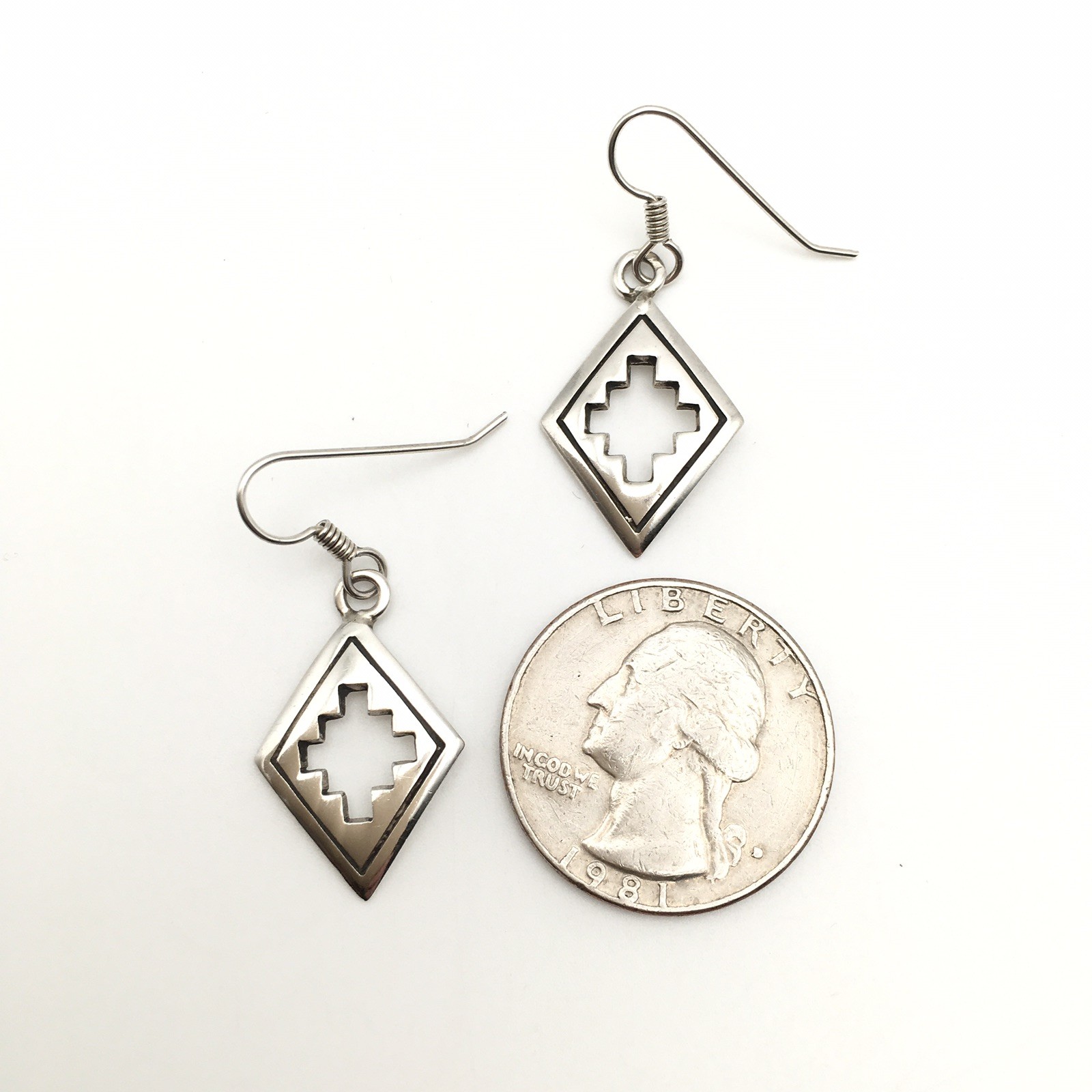 Vintage 925 Sterling Silver Signed Southwestern Hook Dangle Earrings 3.7g #14