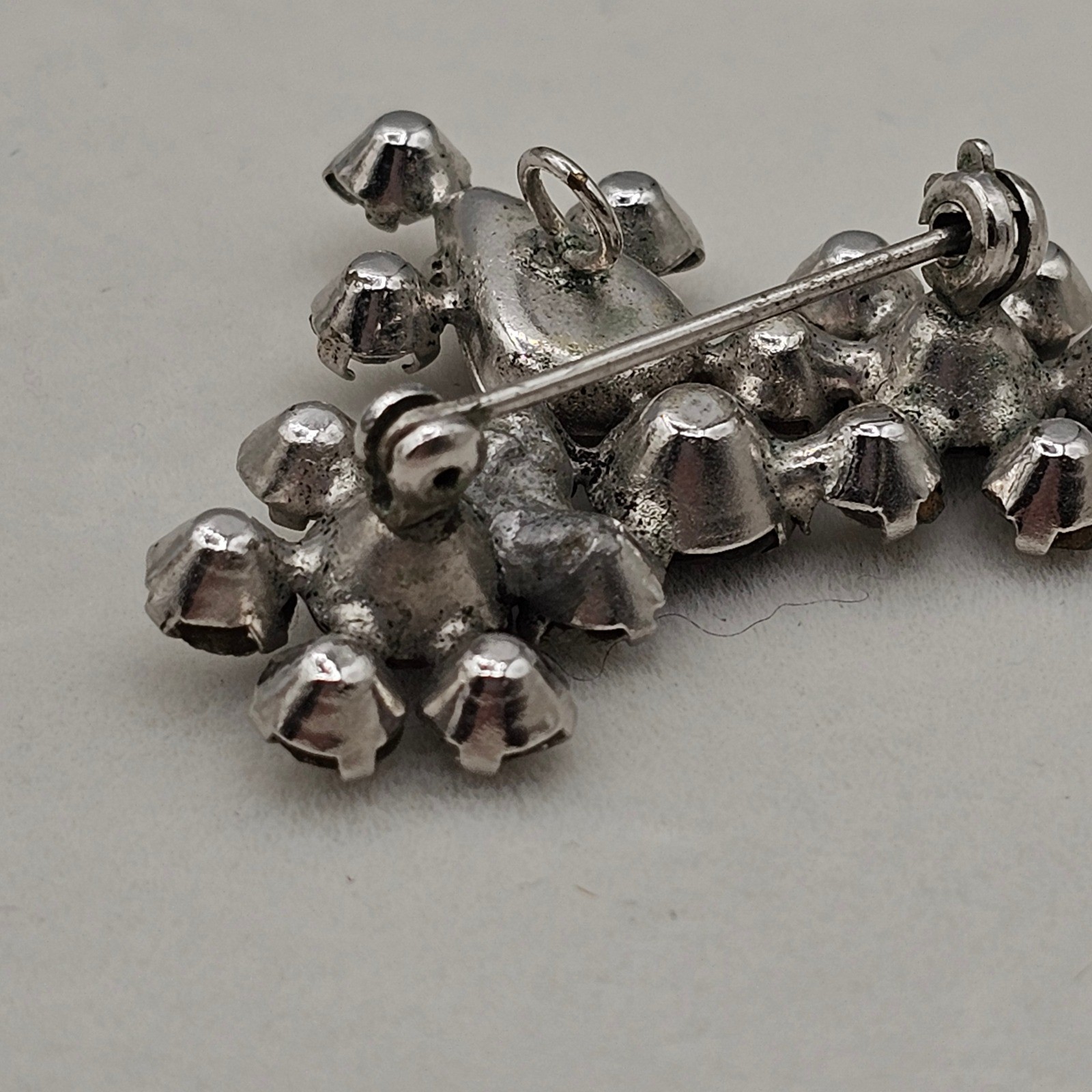 Vtg Rhinestone Brooch Pendant Clear Glass Silver Tone Floral Cluster Pin 1.5″