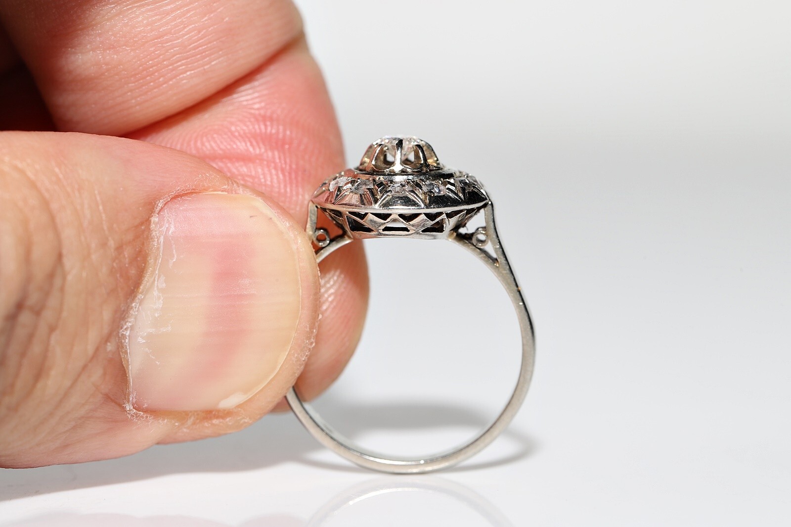 Antique Circa 1920s 18k Gold Natural Diamond Decorated Ring