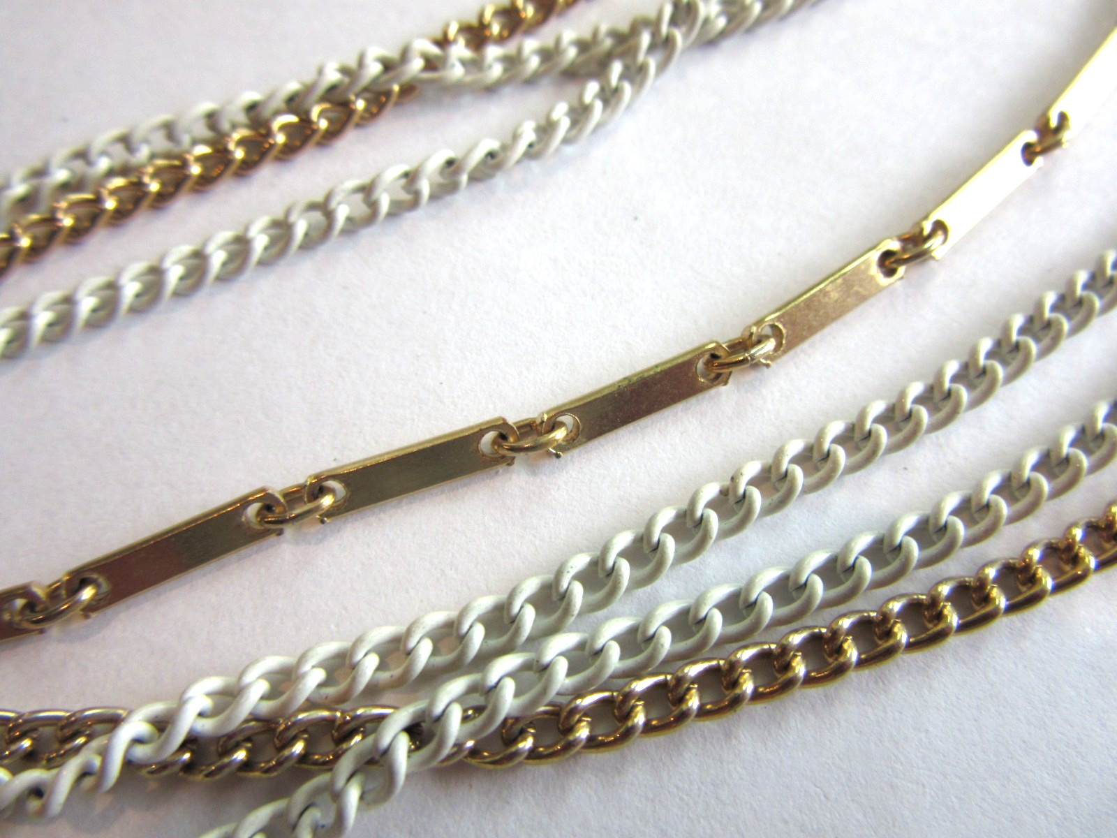 Vintage 10-chain white enameled and gold tone chains necklace -14″ long