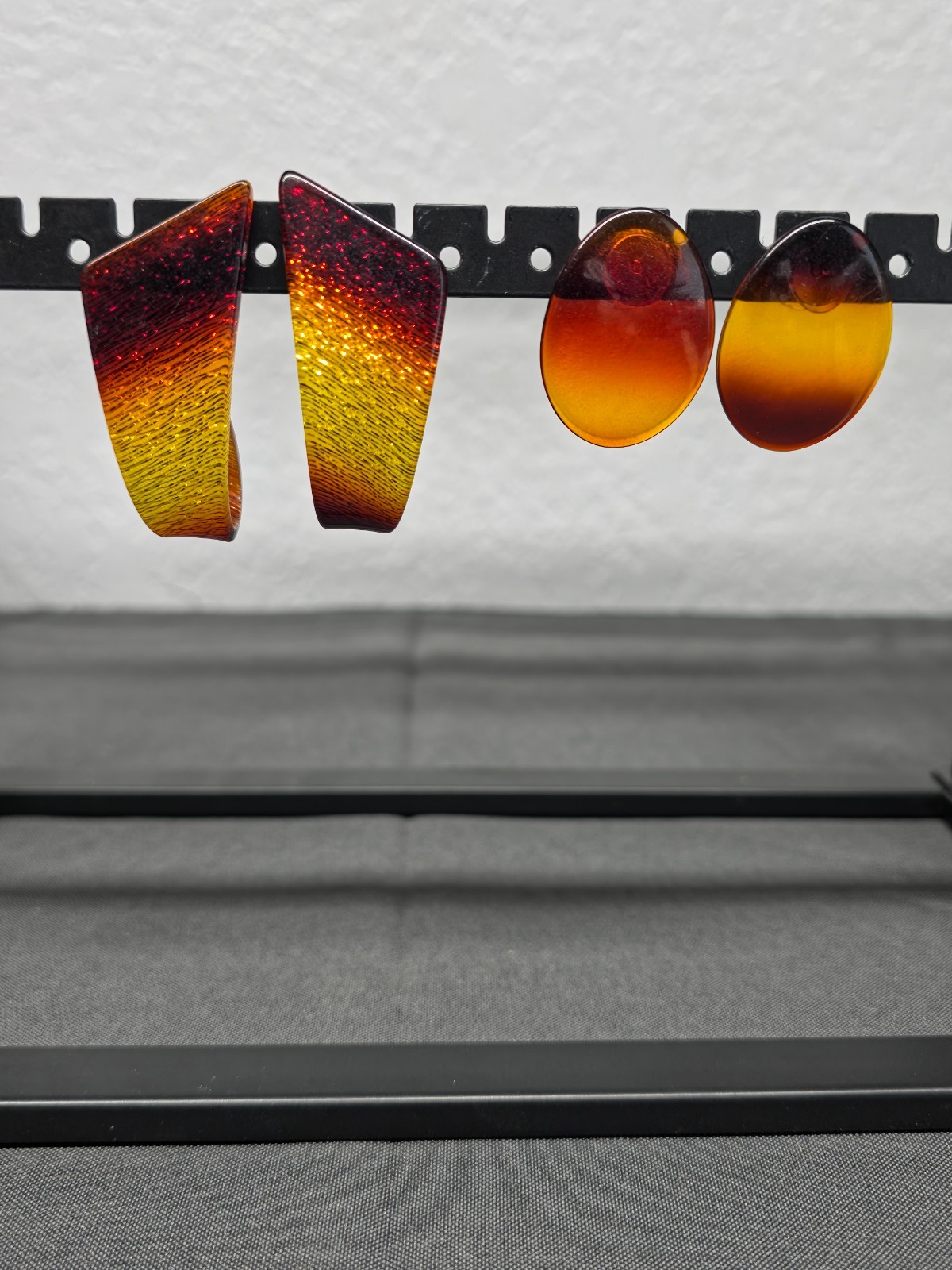 Lot of 2 Vintage Lucite Resin Hoop Stud Earrings Tortoiseshell Amber Ombre Retro