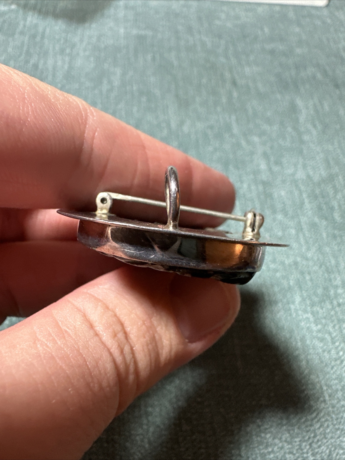 Vintage Amy Kahn Russell AKR Sterling Silver Carved Brooch Pendant
