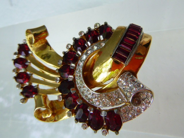 Vintage Large Coro Fur Dress Clip Foiled Ruby Rhinestone Gold Plate Brooch 1920’