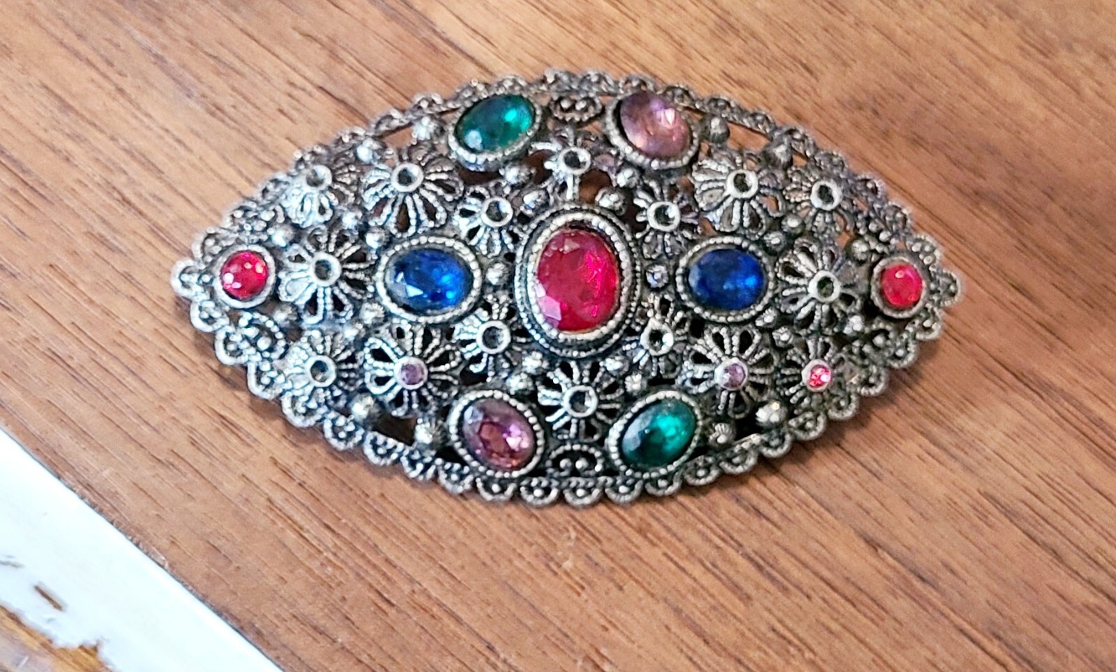 New England Glass Works Vintage Oval Brooch Silvertone Multicolored Gems Marked