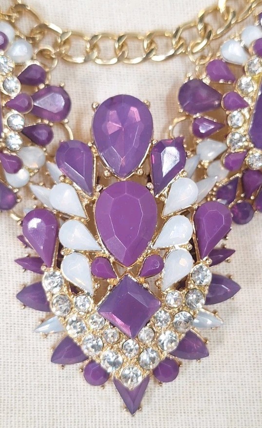 VTG Retro Goldtone Purple Resin Gem Statement Bib Necklace Regal Floral Cluster