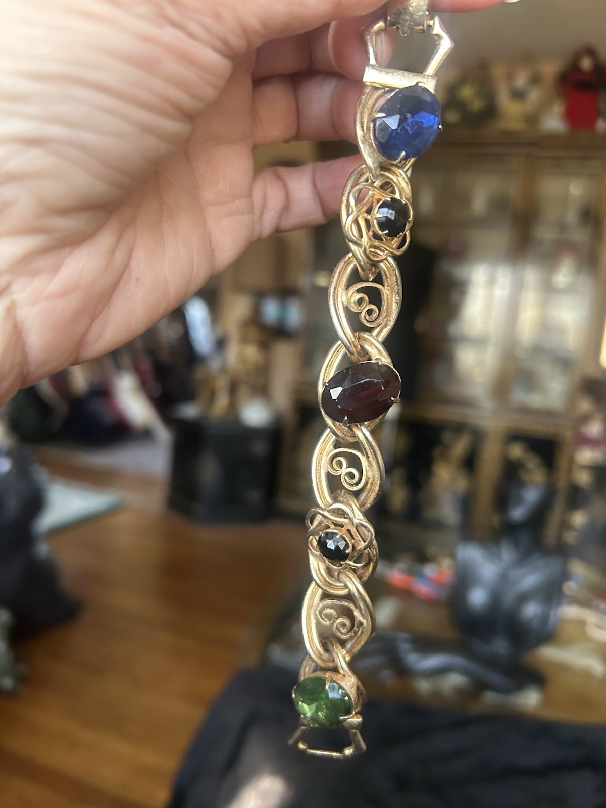 Vintage Victorian Revival Filigree Bracelet Intaglio Glass Stones Gold Tone