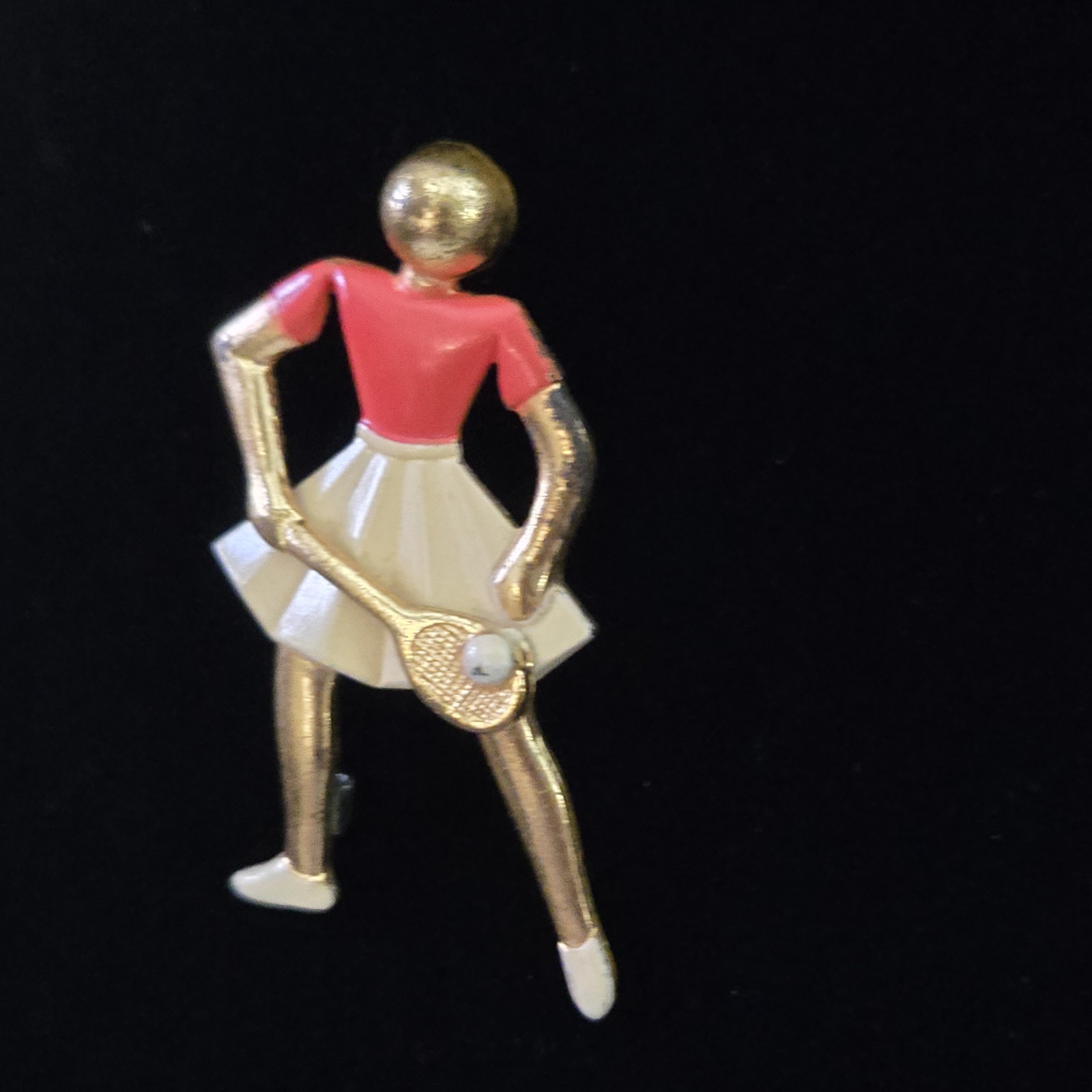 Vintage Gold Tone Enamel Tennis Player Figural Brooch Pin Red White Sports