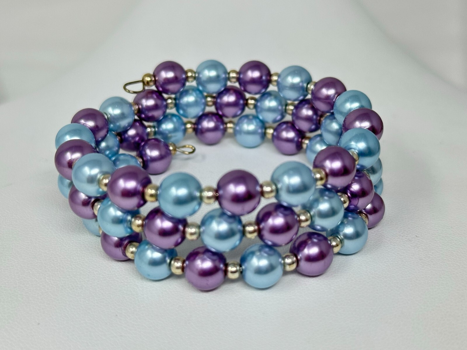 Beautiful Vintage Blue and Purple Faux Pearl Bead Wire Wrap Bracelet