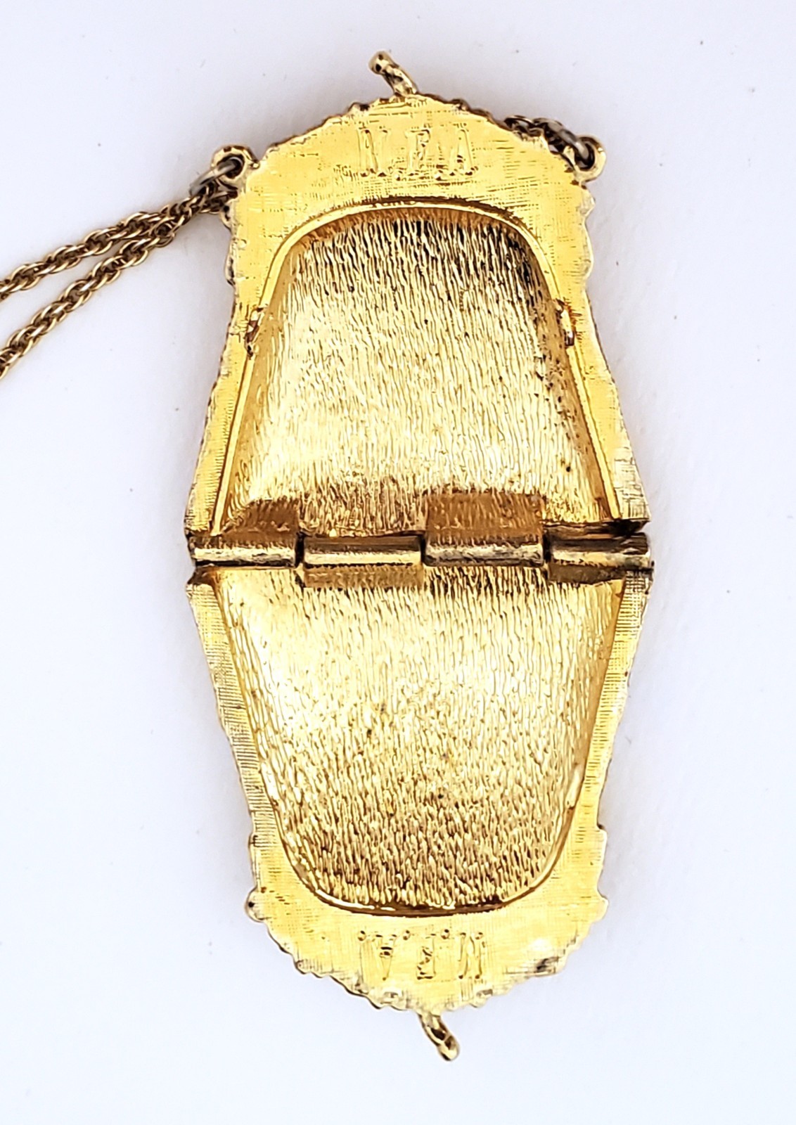 Vintage MFA Museum Of Fine Arts Boston Gold Tone Purse Locket Pendant Necklace