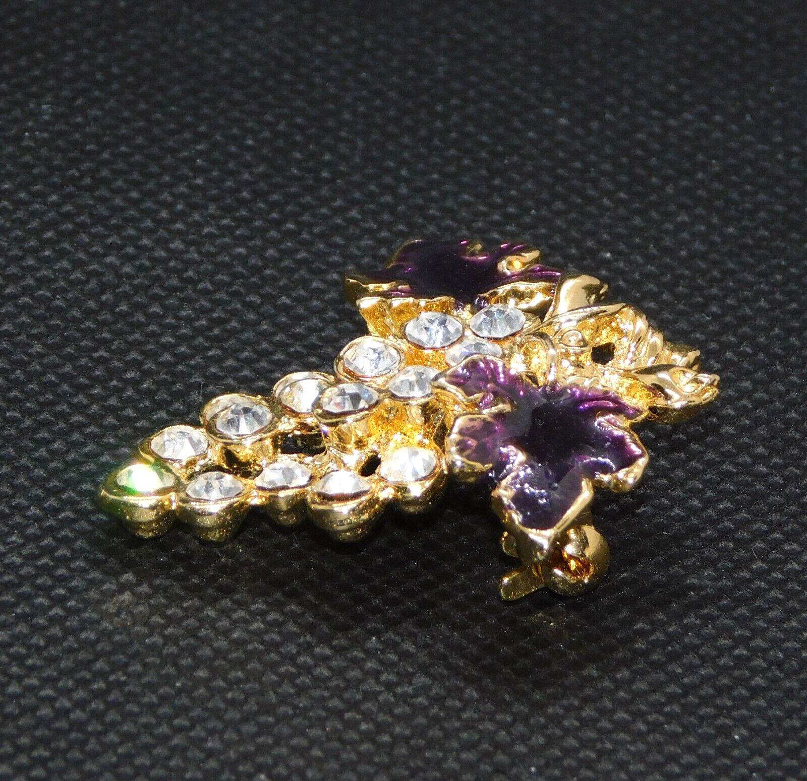 Grapes Vintage Pin Brooch Gold Tone White Rhinestone Purple Enamel Jewelry