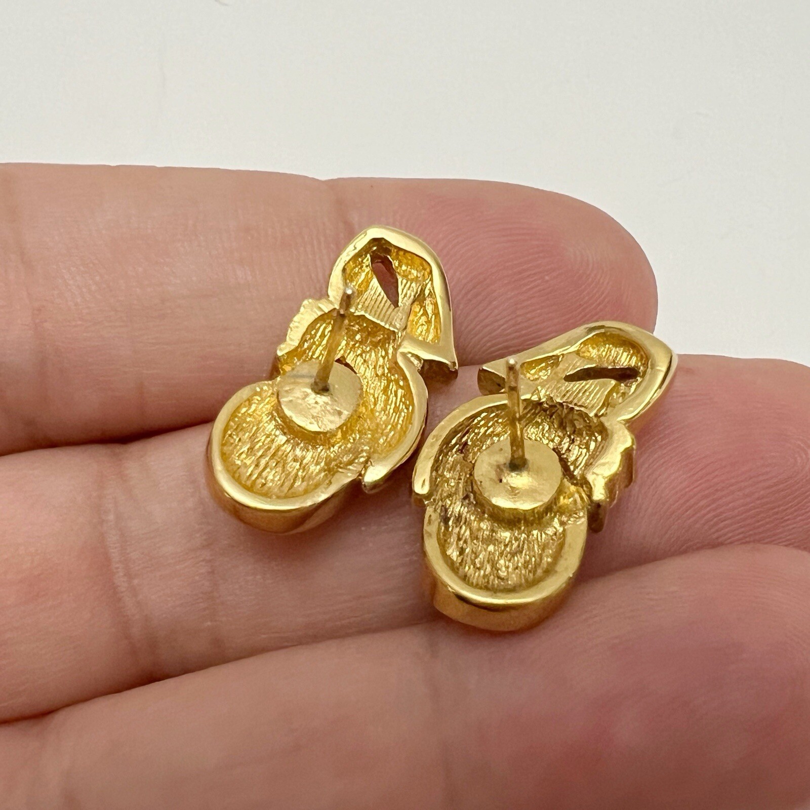 Vintage Faux Pearl Rhinestone Sculptural Swirl Ribbon Goldtone Stud Earrings