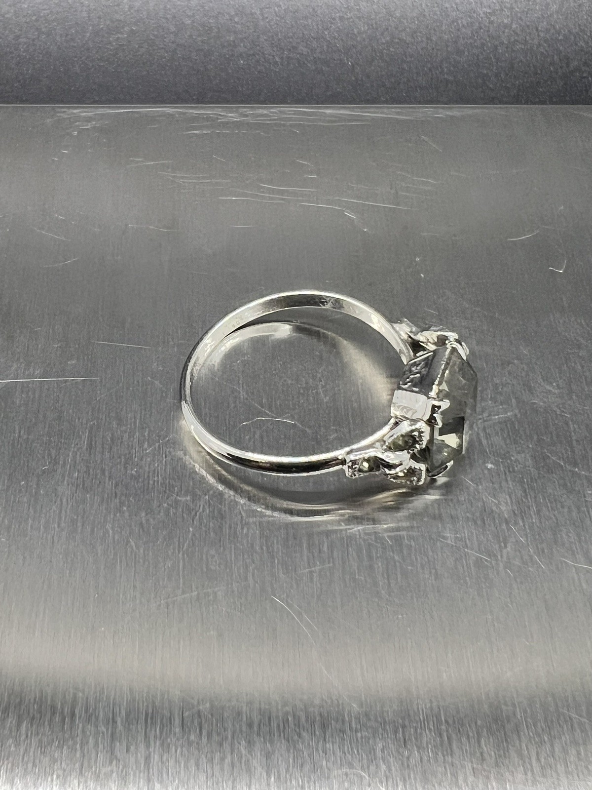 Vintage UNCAS Size 8 Ring Sterling Silver Patent No. 2763140 Smokey Grey Stone