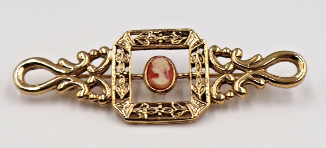 Vintage Tacoa Goldtone Brooch Featuring Fligree Bar with Center Pink Cameo