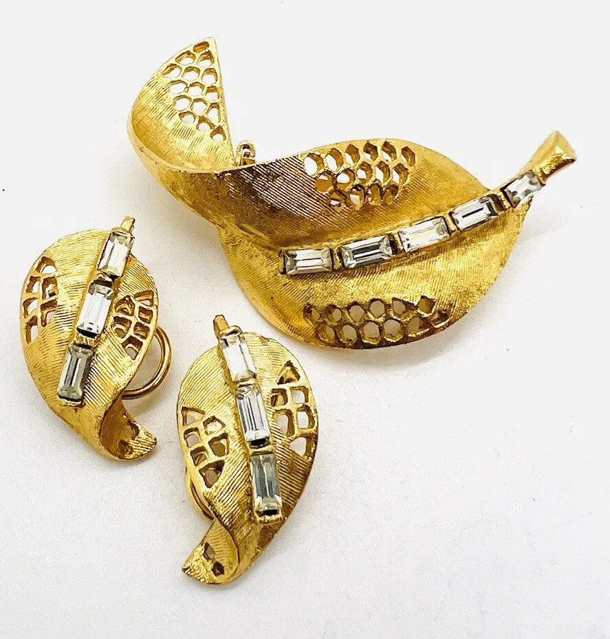 Brushed Gold Tone Clear Rhinestone Leaf Brooch & Earrings Demi Vintage Jewelry
