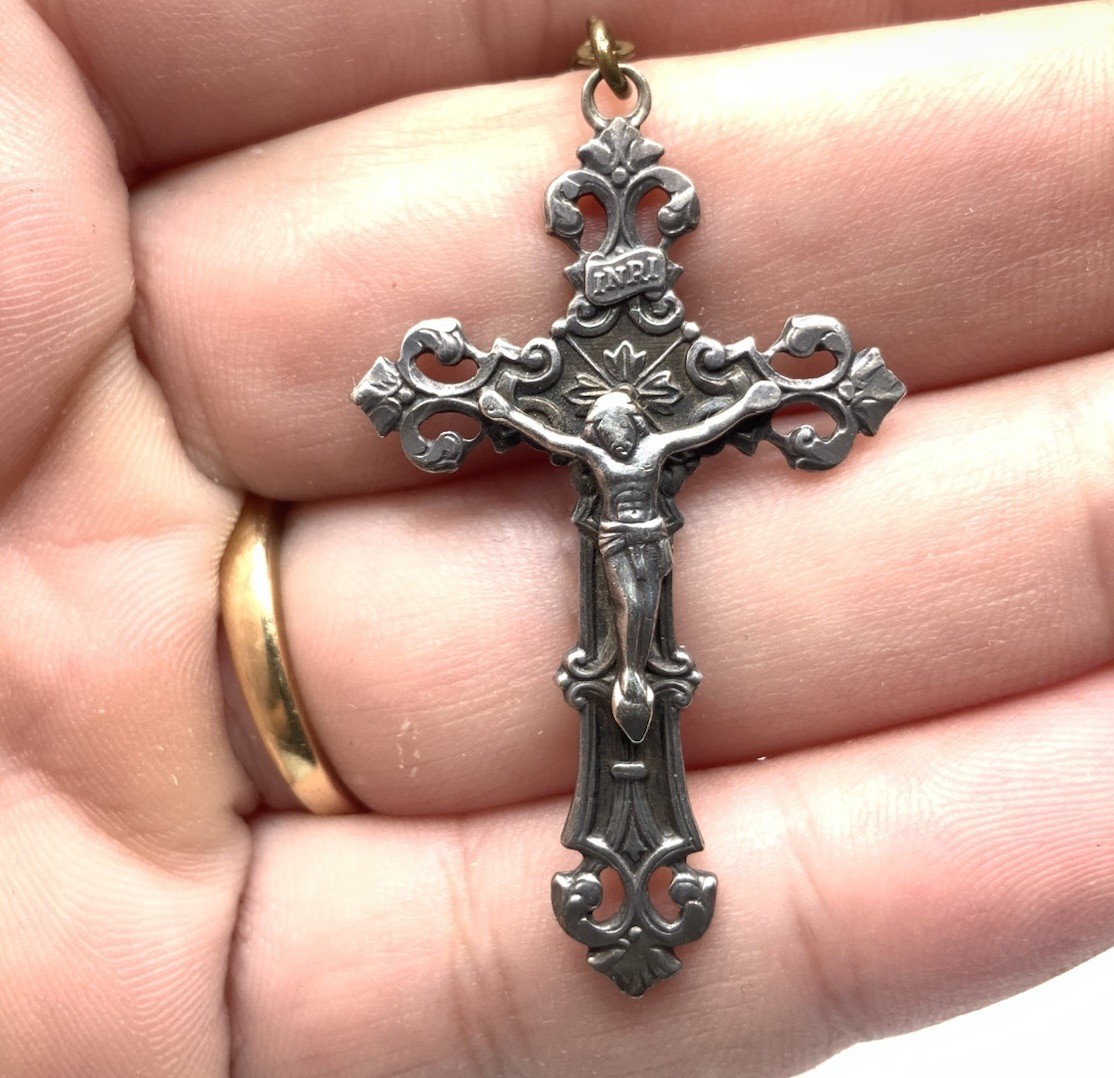 Vintage Chapel Sterling Silver CATHOLIC Jesus Cross Crucifix 20” Necklace Rosary