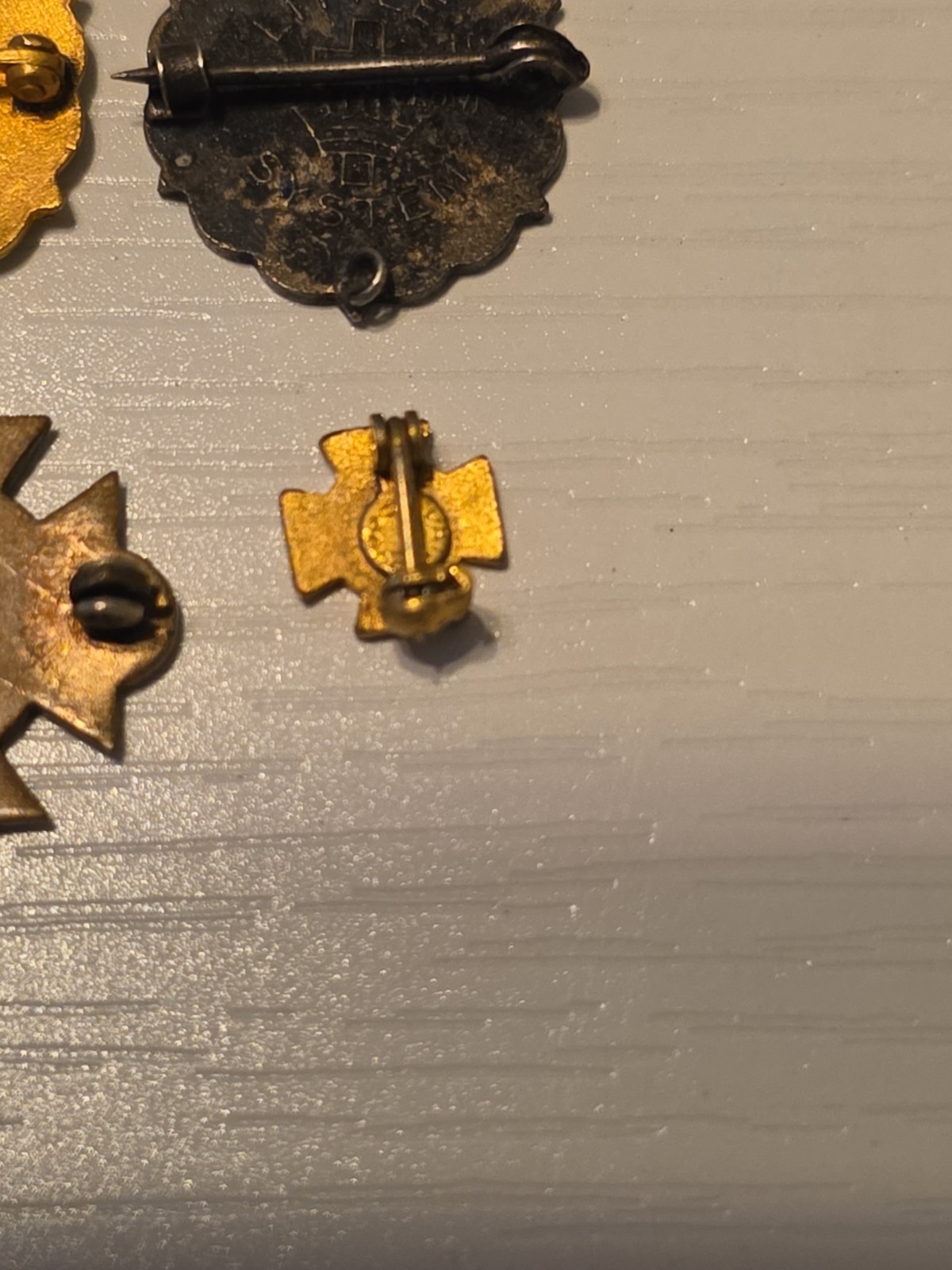 4 Vintage Pins For Collection Or Resale Look At A Pictures One Is Missing Pin