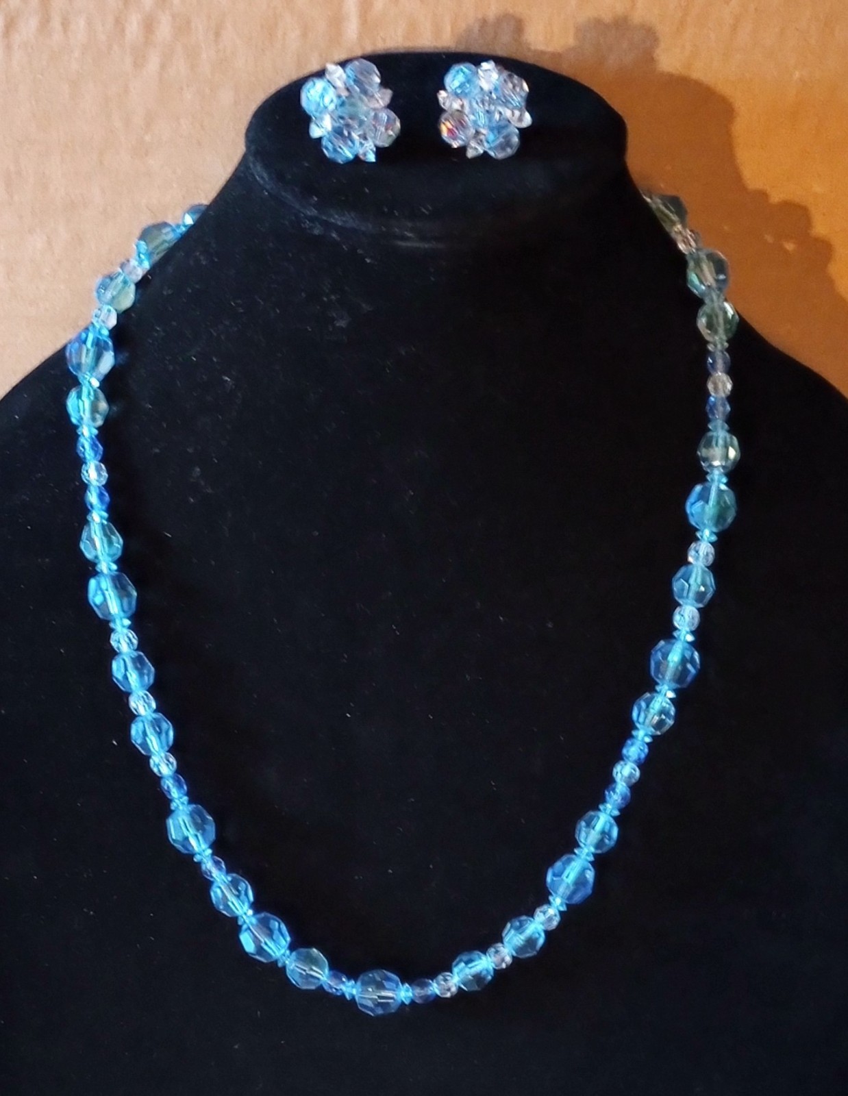 Vintage Jewelry Blue & Clear Faceted Cut Glass Beaded Necklace & Clip Earrings