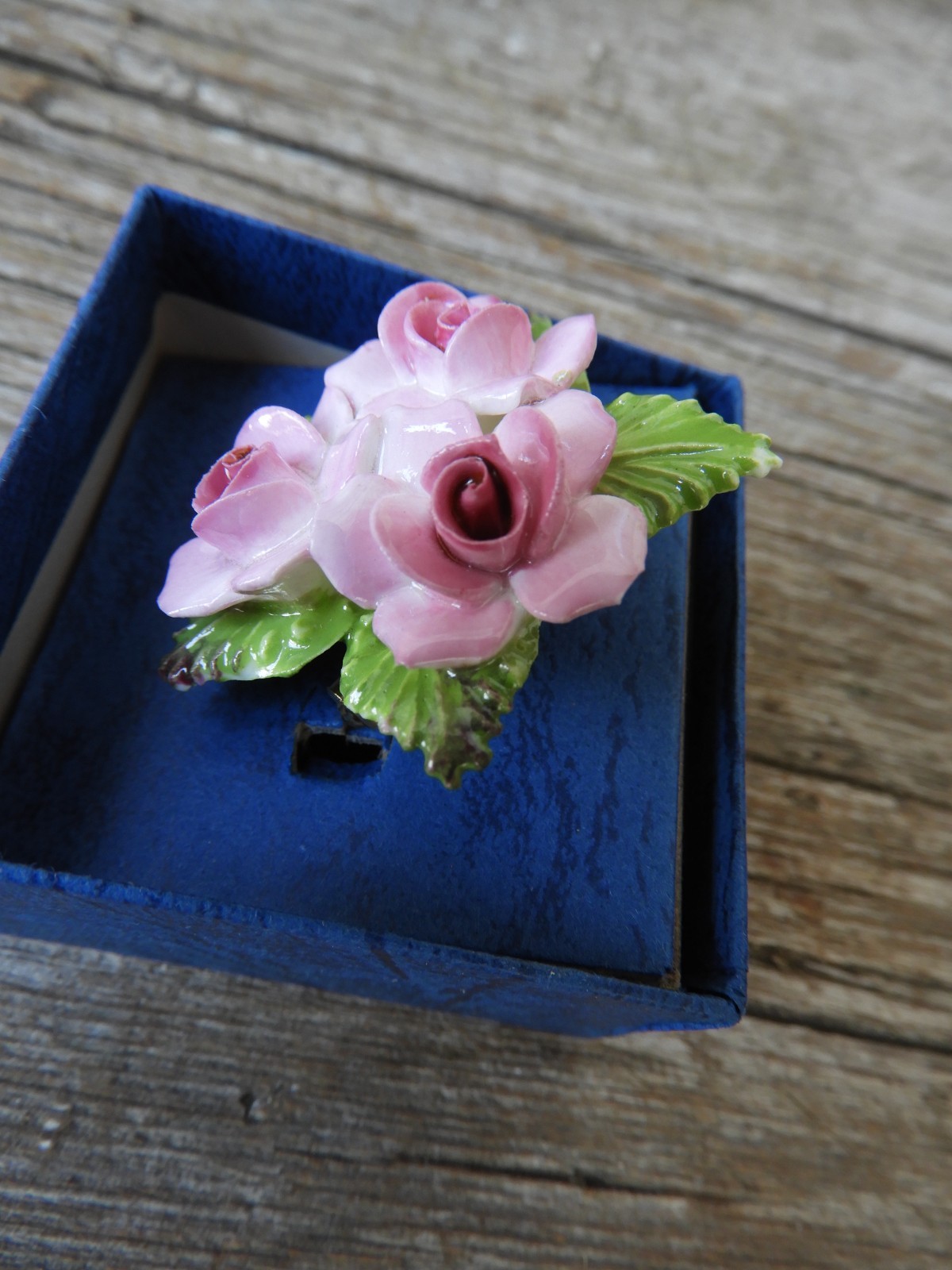 Vtg NIB Pink Roses Bone China Brooch|Pin Made in England 1.5″x1.5″