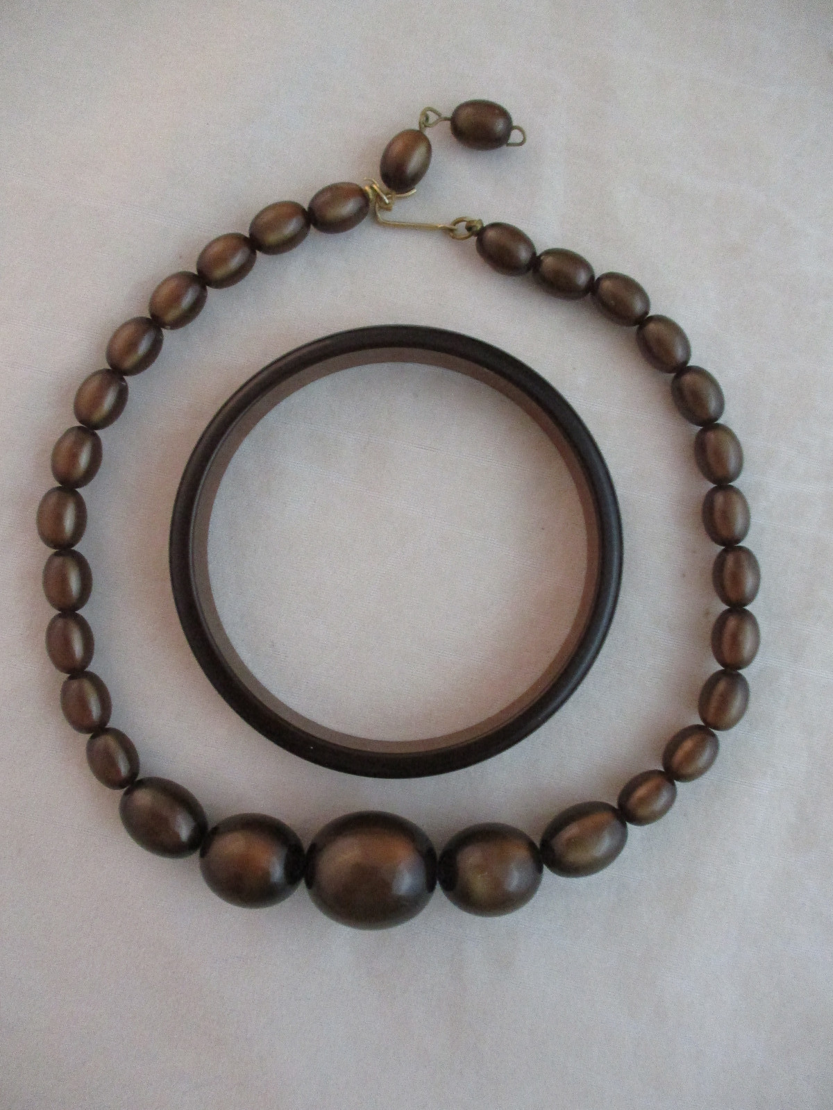 Vintage 1940-50’s Graduated Brown Moonglow Choker Necklace Hook Clasp & Bracelet