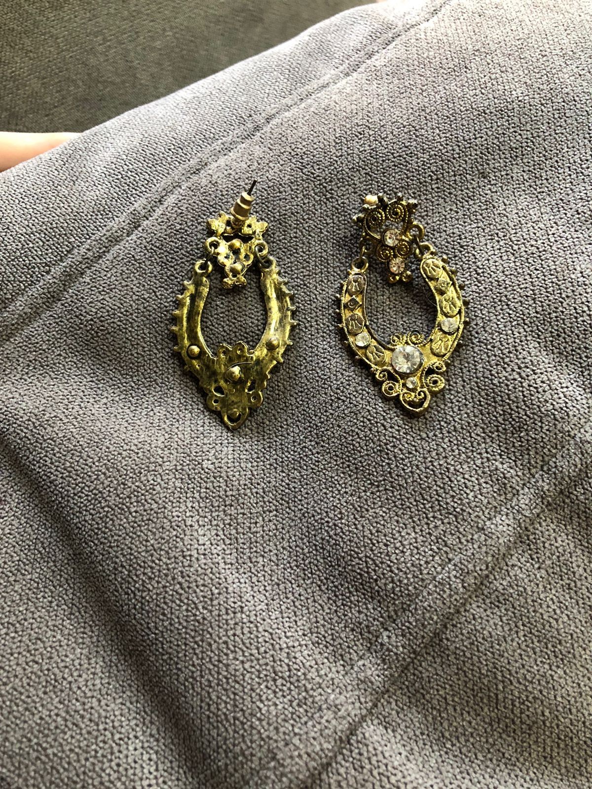 antique gold tone crystal rhinestone drop dangle earring victorian style