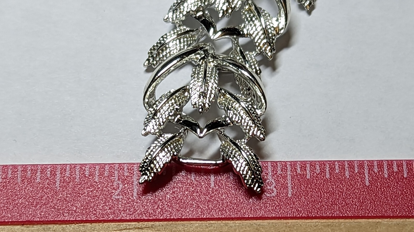 VINTAGE CORO BRACELET SIGNED ABOUT 7 1/2″ LONG