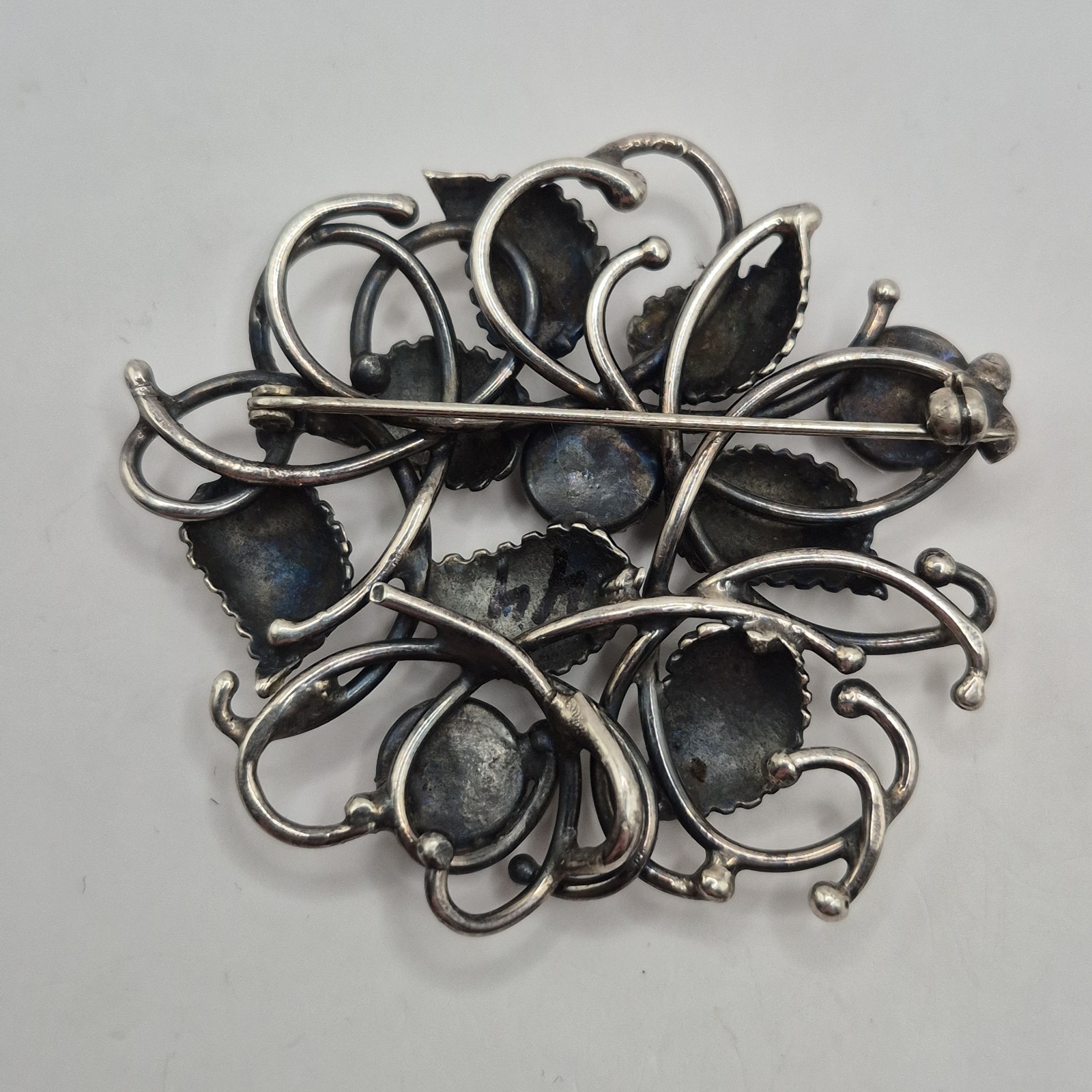Vintage Sterling Silver 925 Leaf Nature Dark Red Garnet Cabs Filigree Pin Brooch