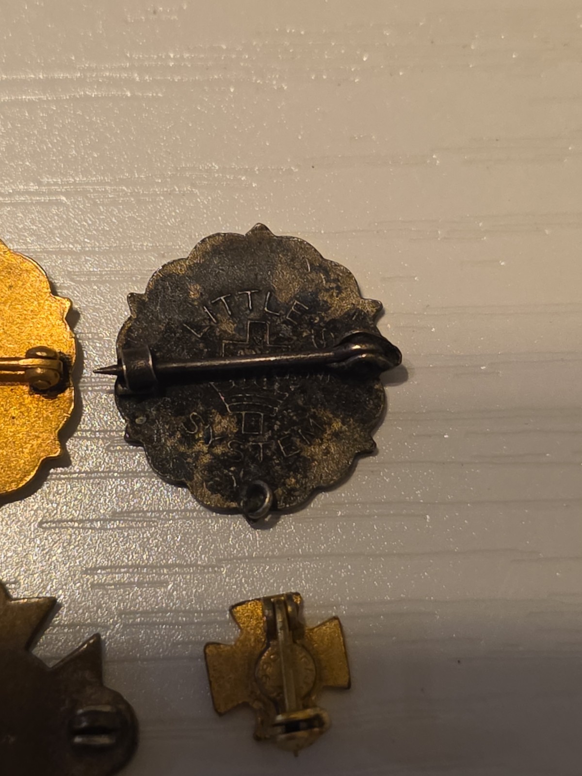 4 Vintage Pins For Collection Or Resale Look At A Pictures One Is Missing Pin