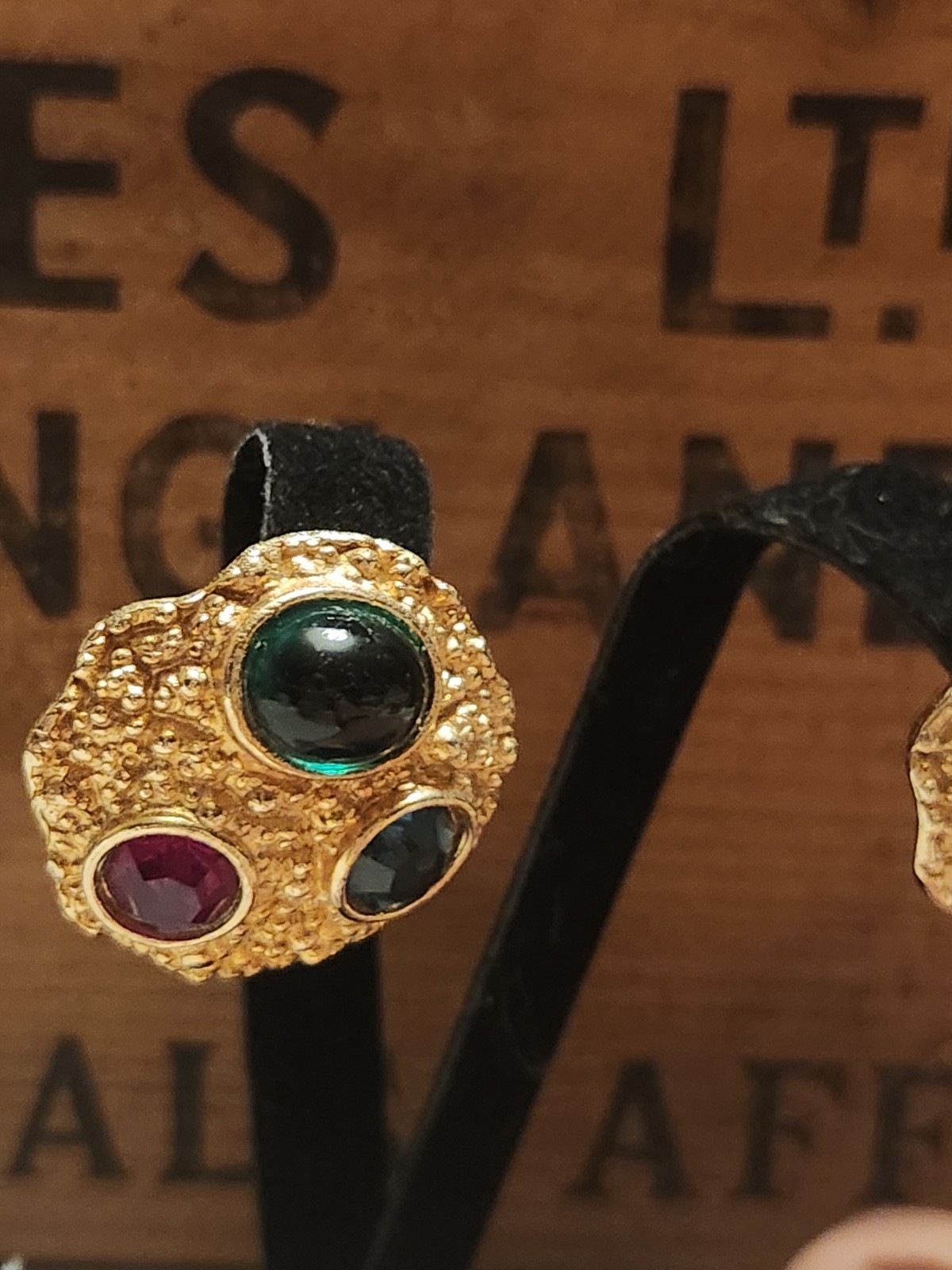 Vintage 80s Gold Tone Green Cabochon Clip-On Earrings Brutalist Style Red Blue
