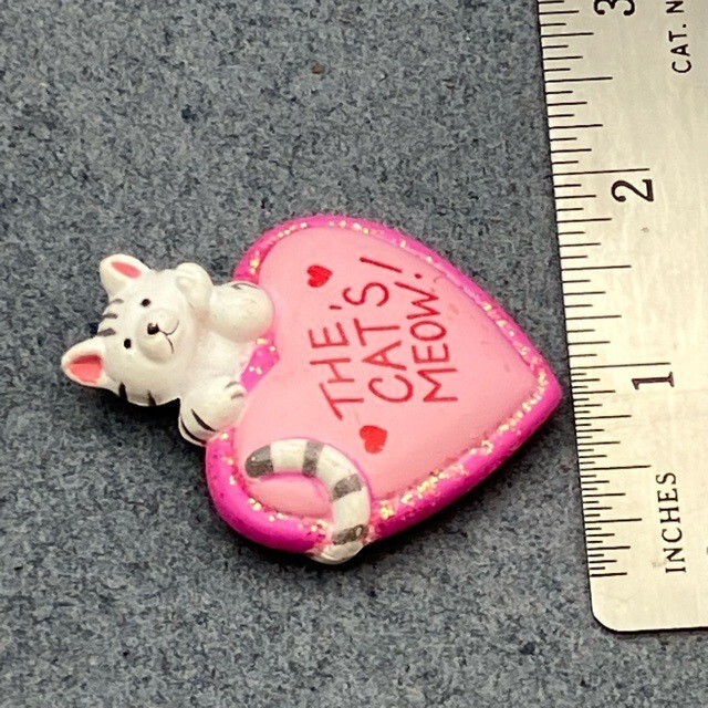 Fun World Pin Brooch 1.5 In The Cats Meow Pink Heart Vintage Glitter Valentine