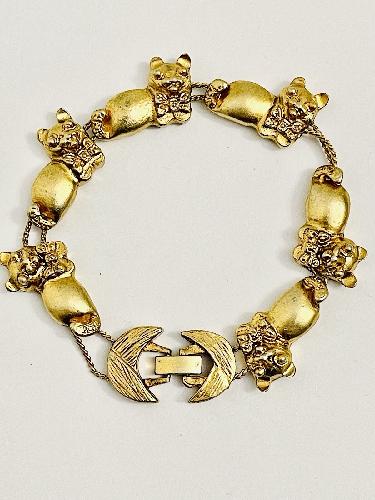Vintage Gold Tone Cat Kitten Cuddling Slide Charm Bracelet