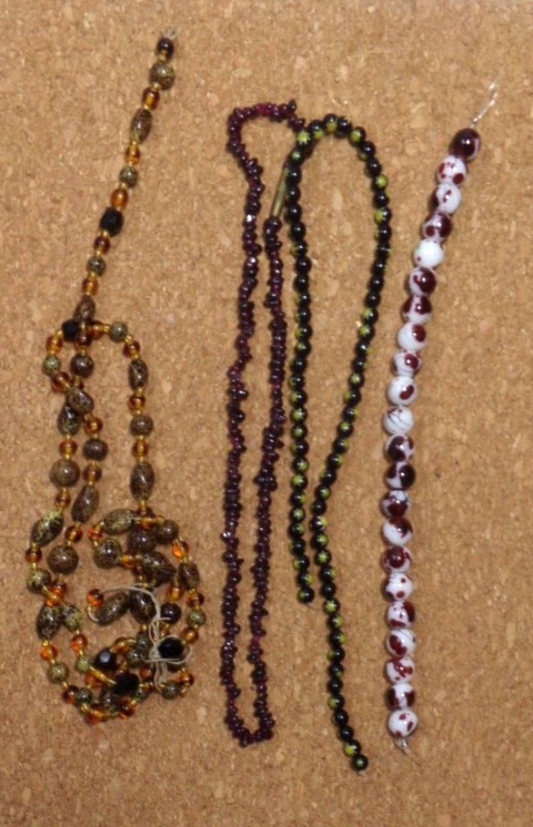 LOT OF 4 STRANDS OF 4-10 mm BEADS for jewelry making bz8cr v88cr JZ72