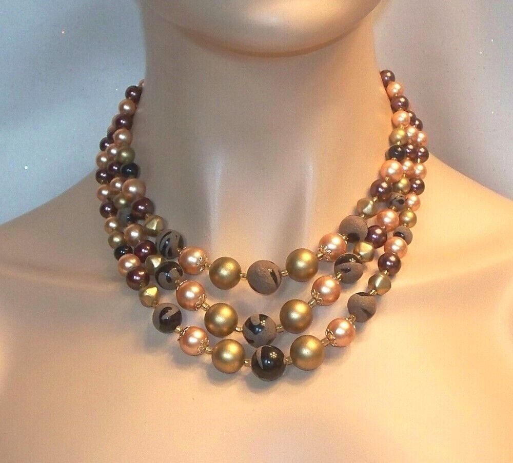 VINTAGE ESTATE JEWELRY 3 STRAND PEACH, GOLD, BROWN BEADED NECKLACE D559