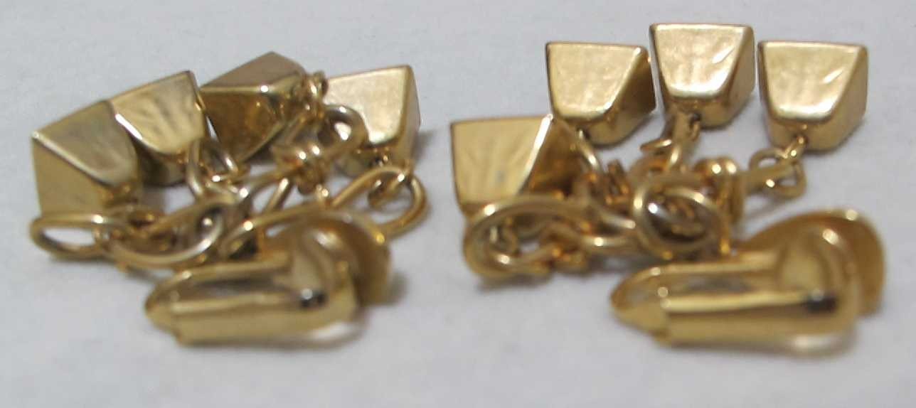Fun! Four Articulated Dangling Cow Bells Vtg Gold Tone Clip Earrings 1-7/8”