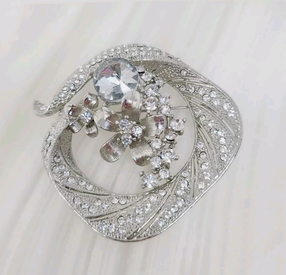 Vintage Clear Glass Rhinestone Pin Brooch Earrings Jewelry Set 3 Pc
