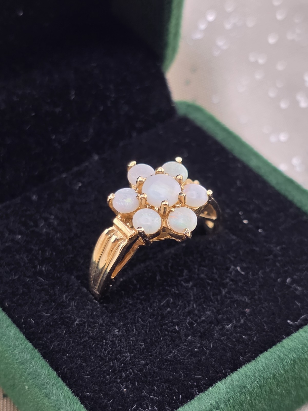 Antique 10K Solid Gold Natural Opal Cluster Ring Floral Estate Size 7.75. W Box.