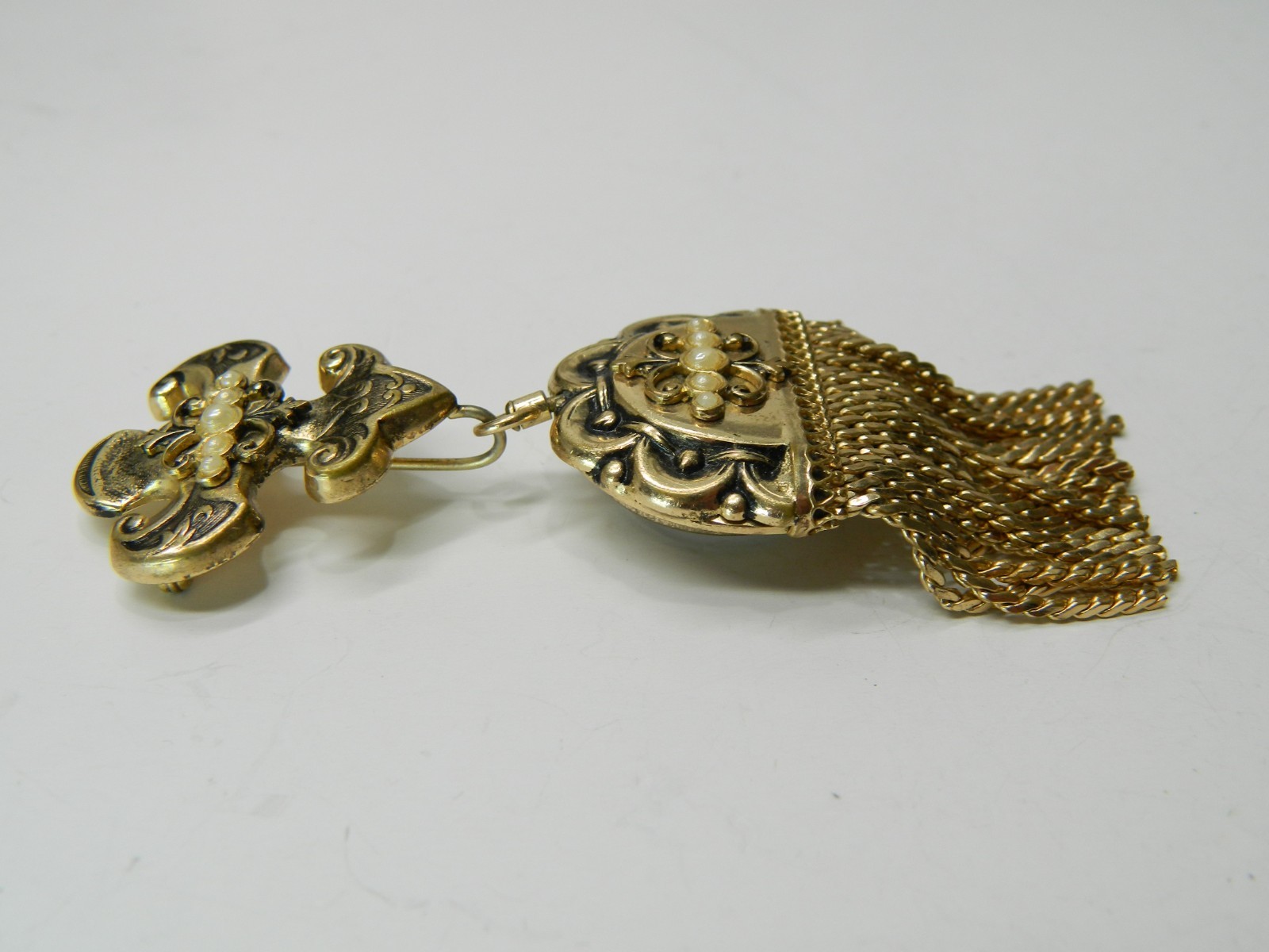 Vintage BANNER small hand reversable Brooch Pin Dangle wind-up Watch Gold Tone