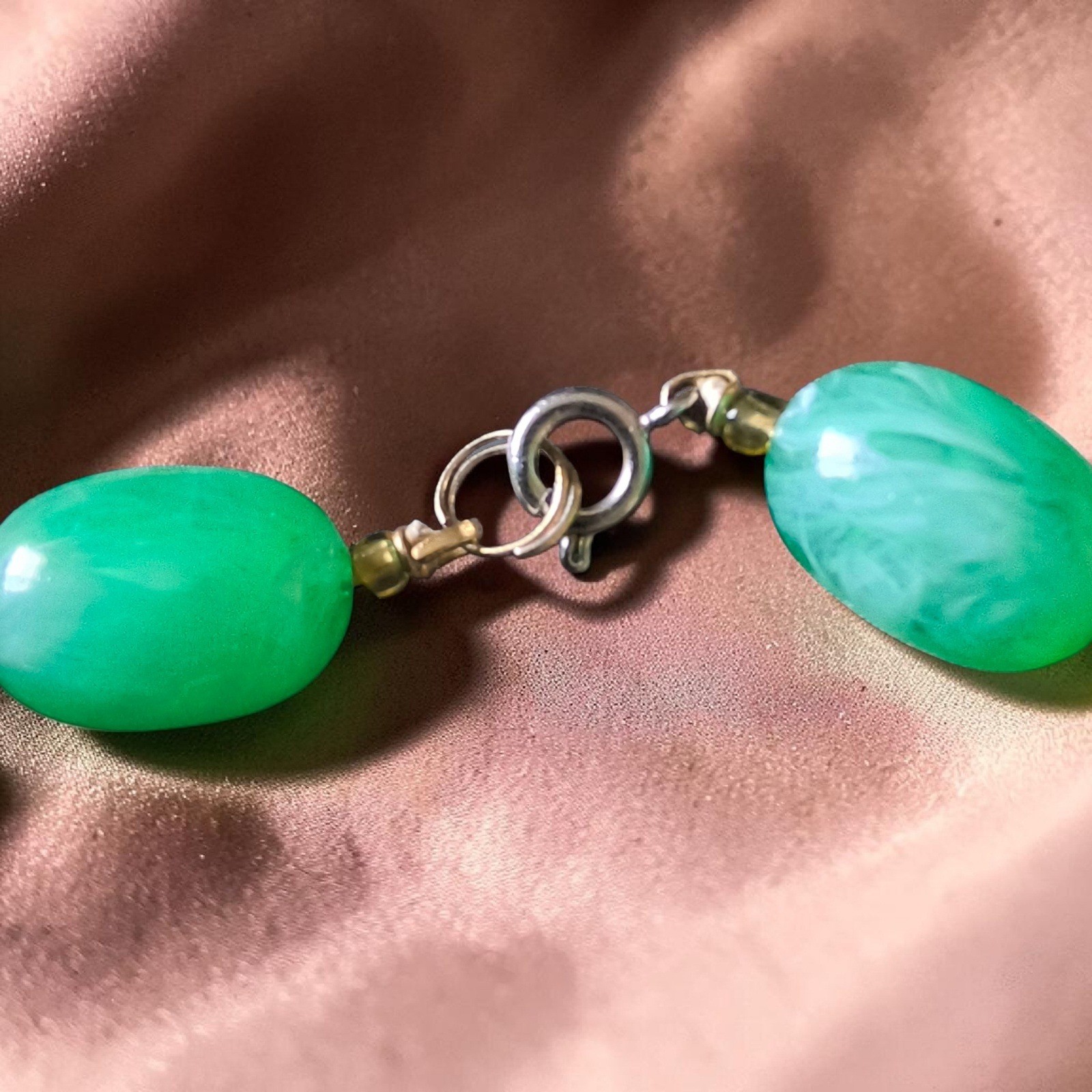 Vintage Green Swirled Lucite Bead Necklace Melon Spacer Beads 20″