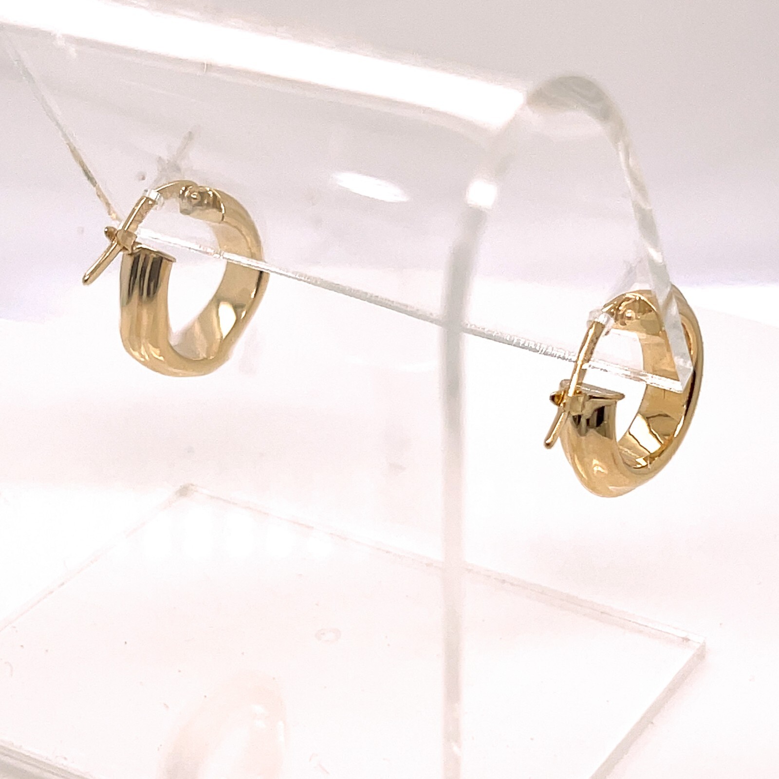 Vintage 14 Karat Gold Italian Hoop Earrings – 14k VR