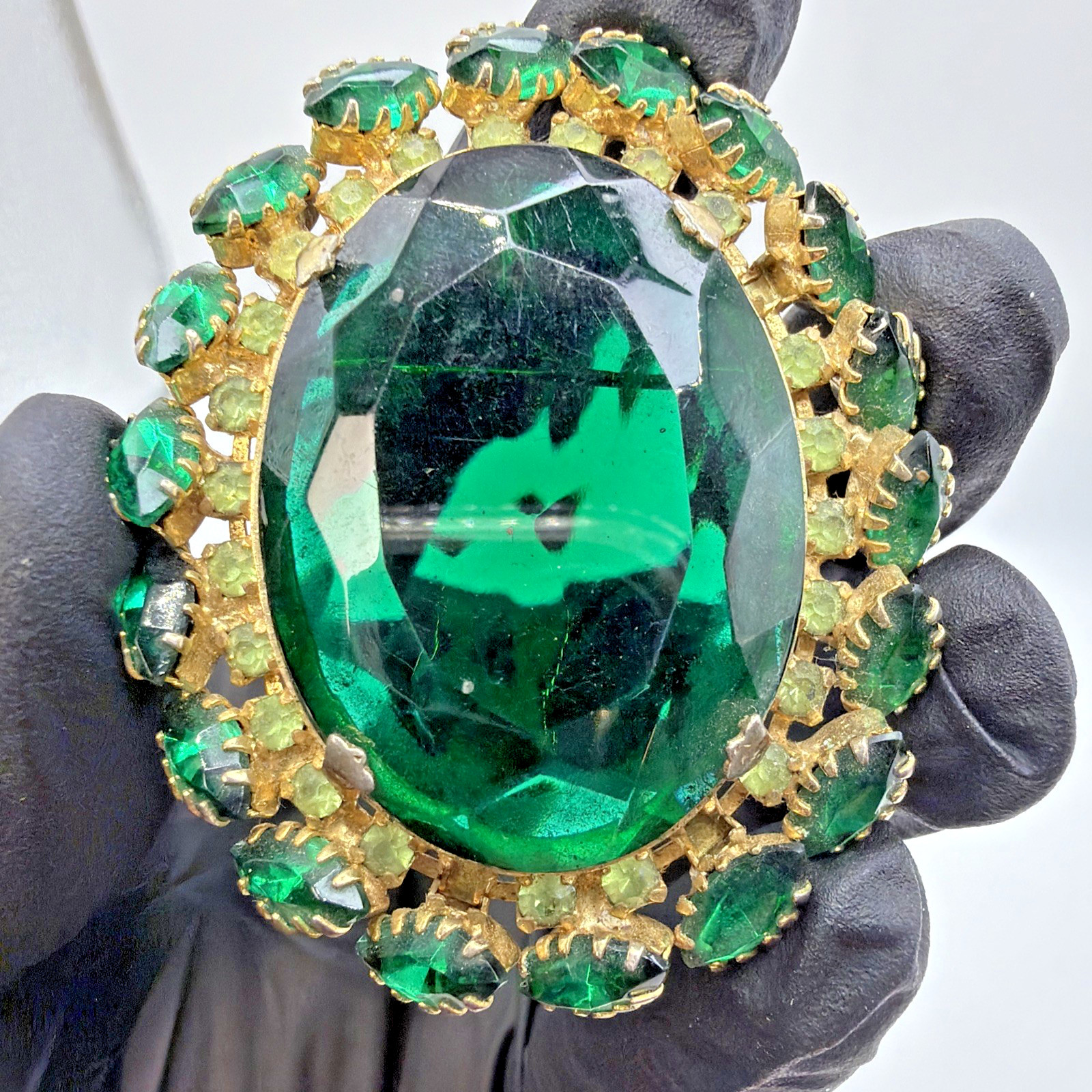 Vintage Gold Toned Austria Emerald Crystal Brooch Pendant