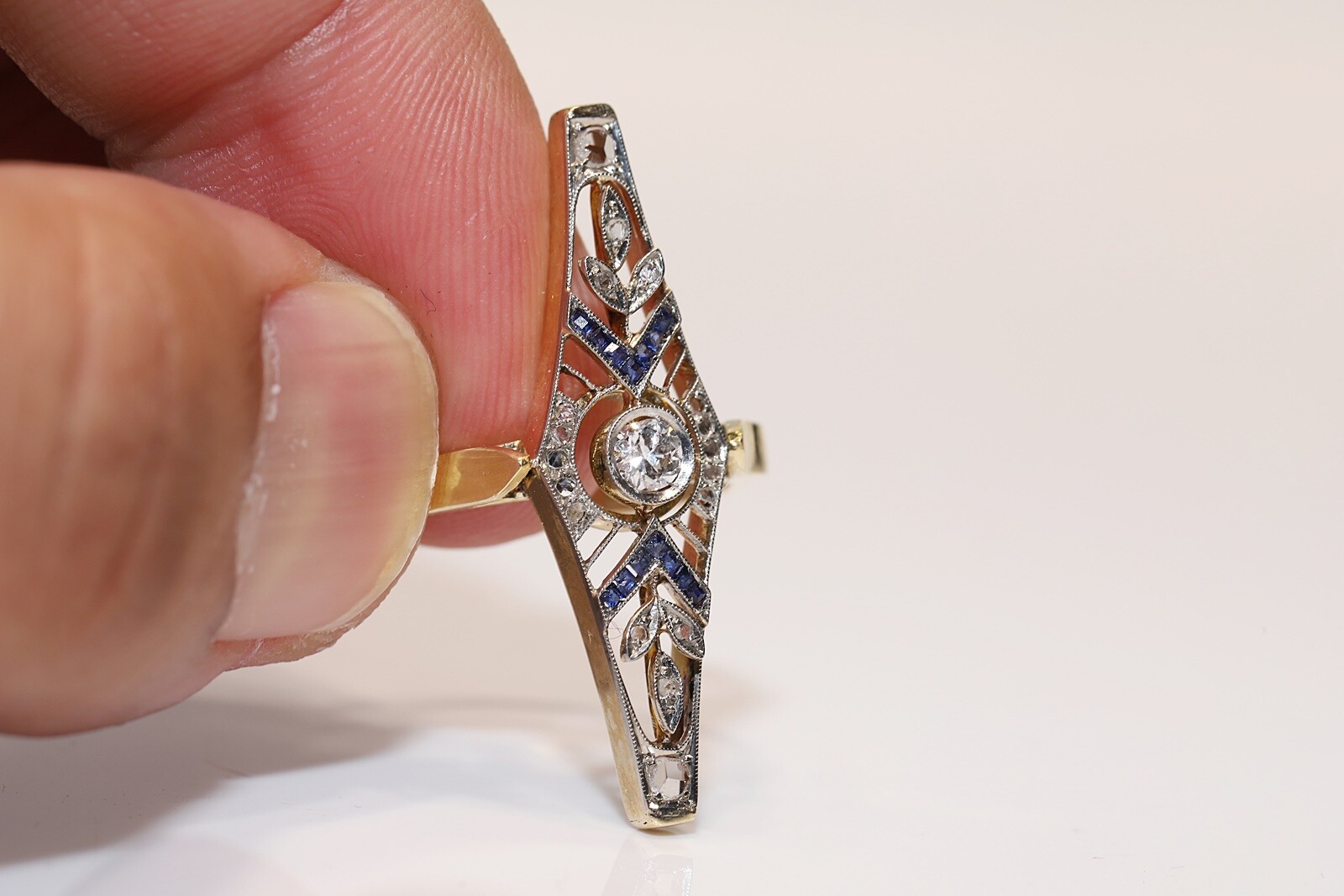 Antique Circa 1920s Art Deco 18k Gold Natural Diamond Sapphire Navette Ring