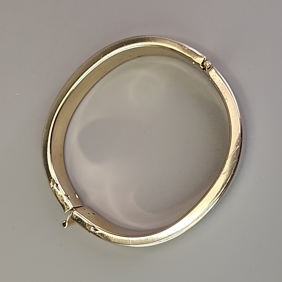 Vintage Bangle Bracelet 1cm Glossy Gold Tone 6.75″
