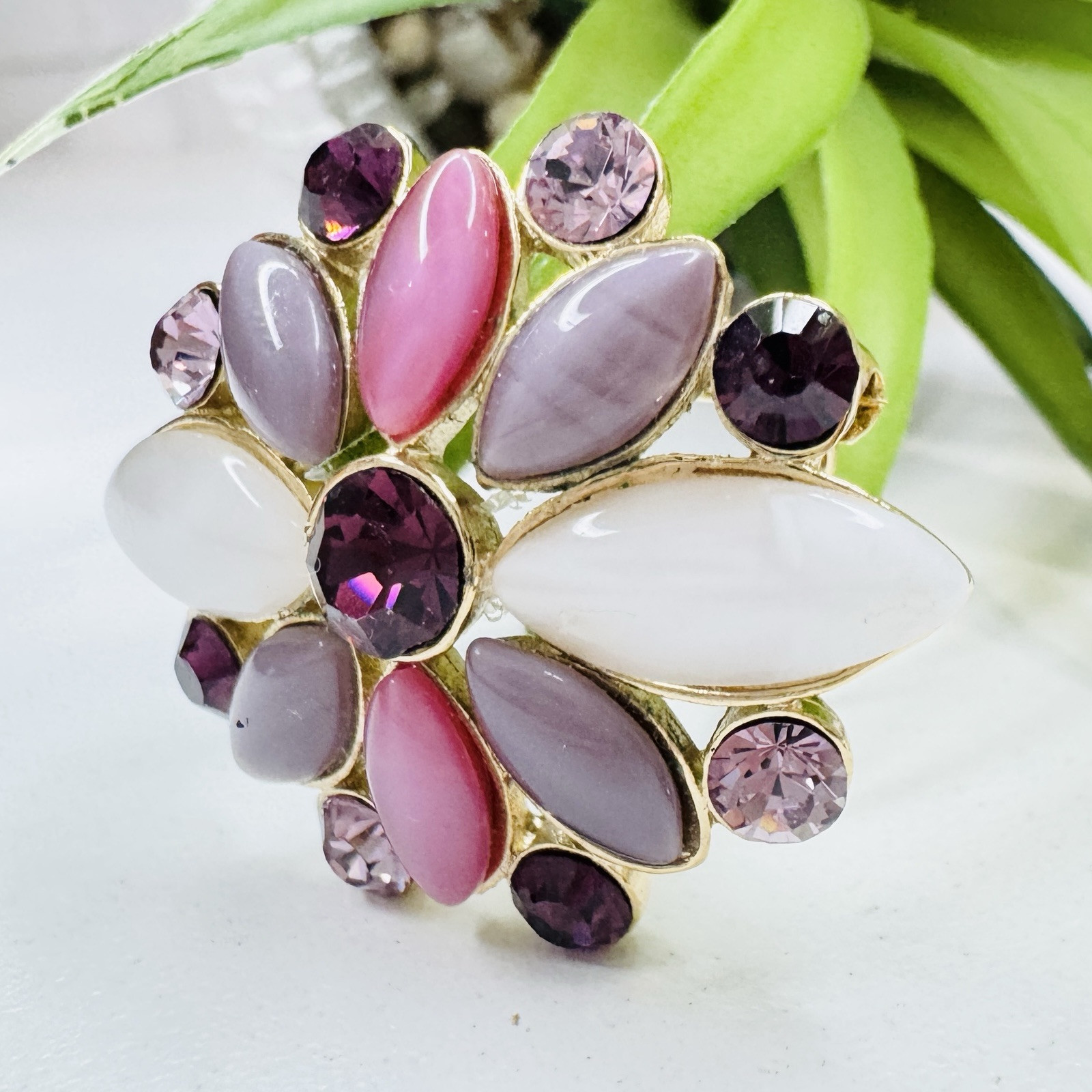 Vintage Liz Claiborne Purple, Pink and White Flower Starburst Gold Tone Brooch