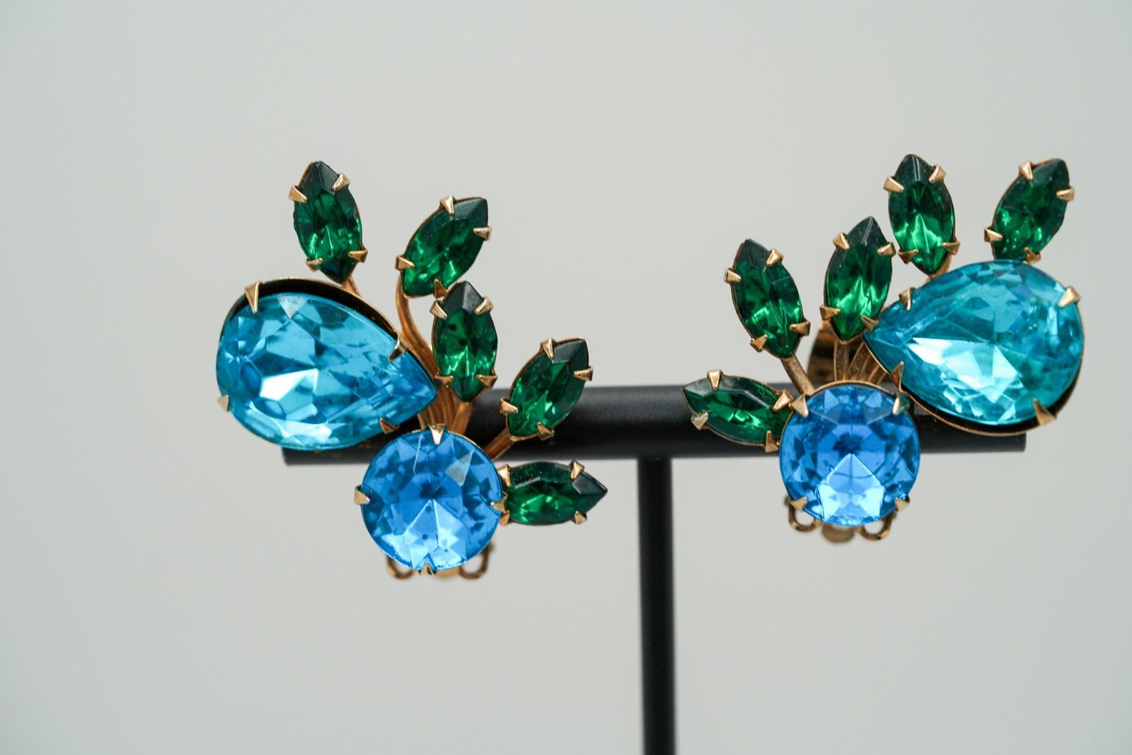 Antique Green and Blue Rhinestone Clip Earrings 3.5cm EB1