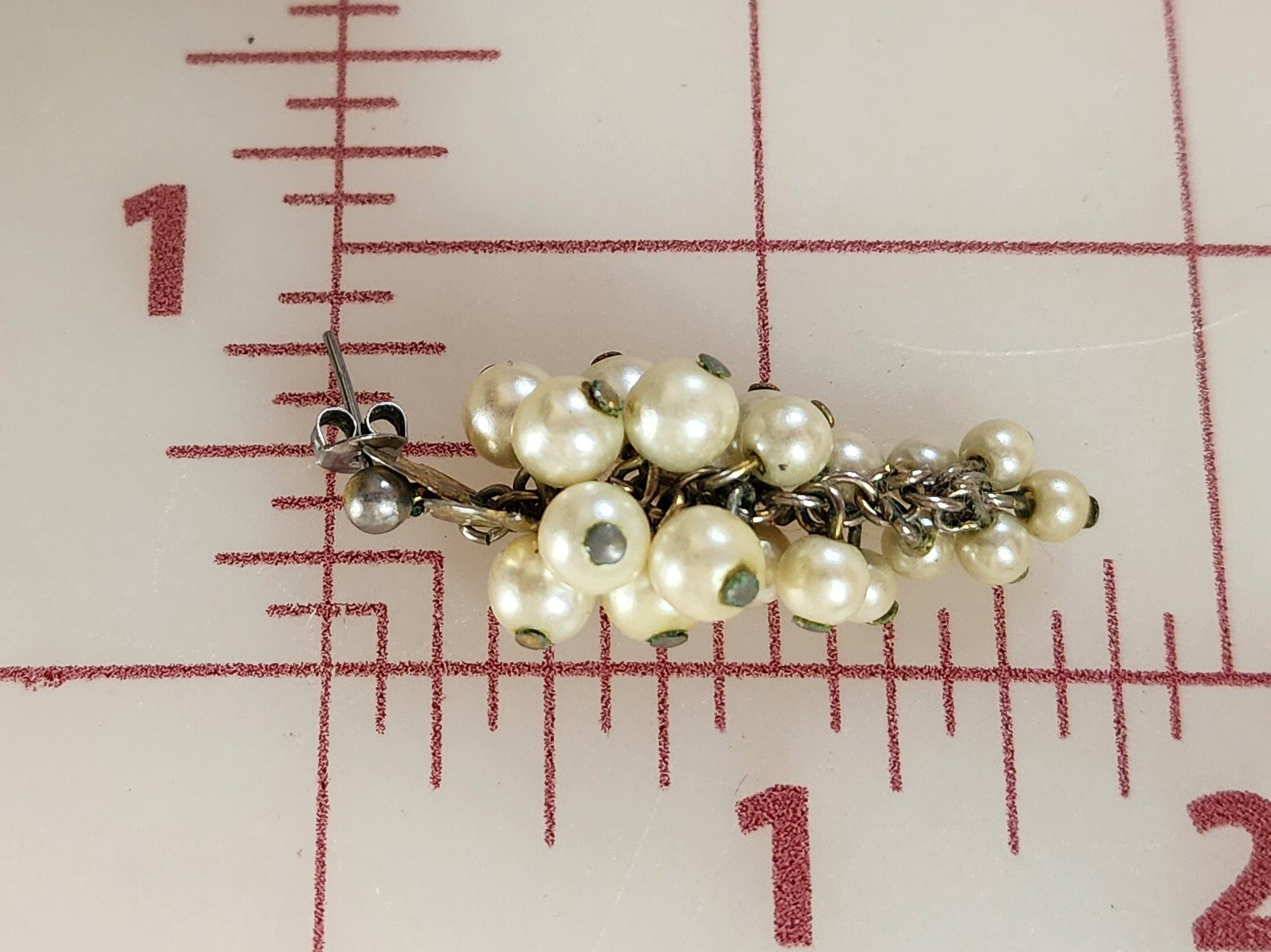 Vintage Graduated Faux Pearl Bunch Of Grapes Earrings with Silvertone Vine 1950s