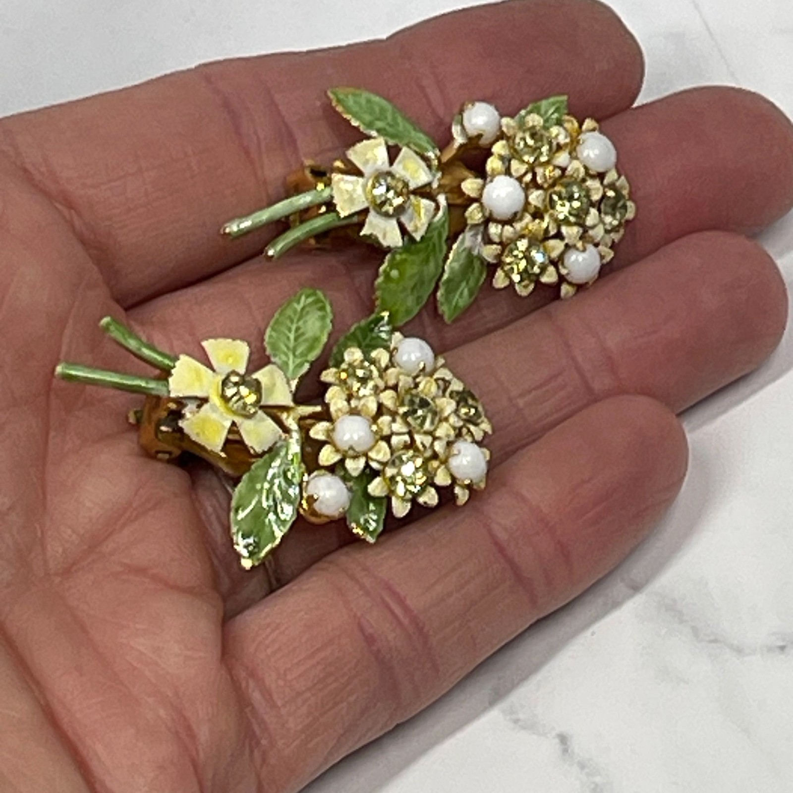 Vintage Signed Robert Floral Bouquet Clip-On Earrings White Enamel Faux Pearl