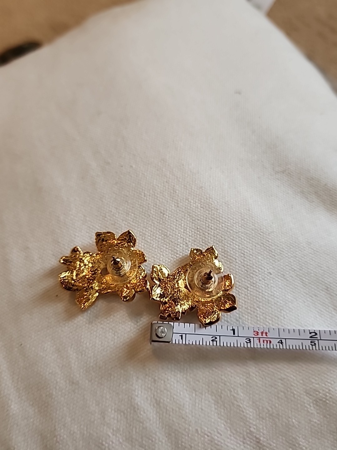 Earrings Avon Gold Tone Four Flower Earrings With Blue And Purple Gem Centers